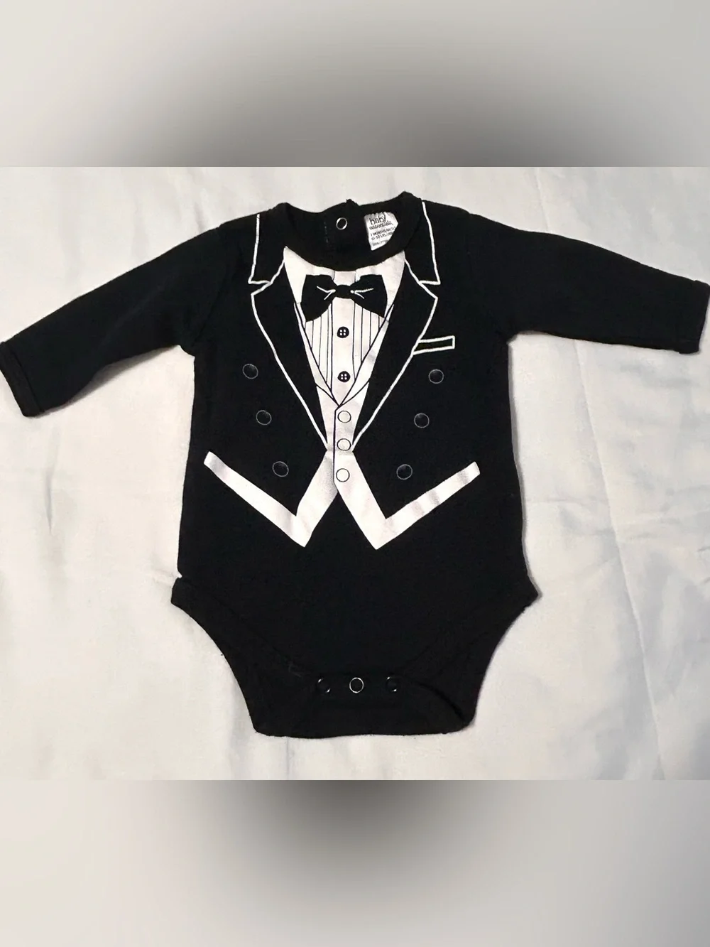 0-3 Month Red Baby Bodysuit Holiday Graphics Long Sleeve 5 Pieces NEW & Like New